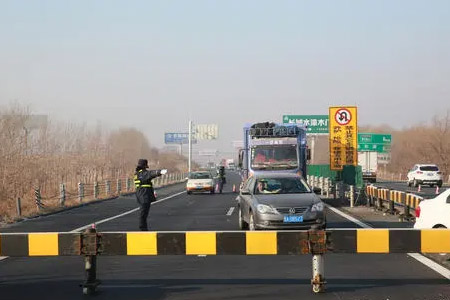 高速救援拖车大概要多少钱-阳茂高速G15道路救援拖车电话|汽车救援应急